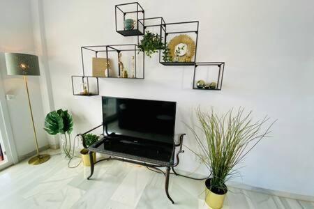 Apartamento En Primera Linea De Playa نيرخا المظهر الخارجي الصورة