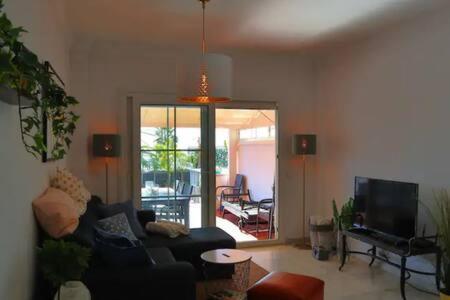 Apartamento En Primera Linea De Playa نيرخا المظهر الخارجي الصورة